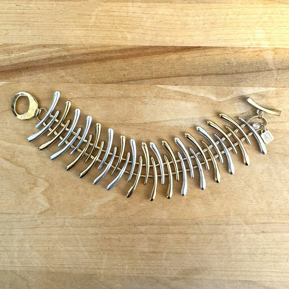 ROBERT LEE MORRIS RLM SOHO Two-Tone Gold and Silver Toggle Bracelet 7.25"